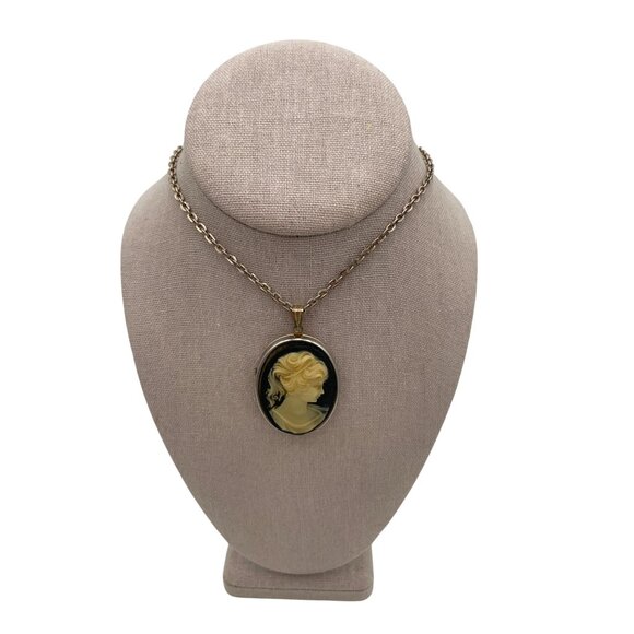 Vintage Cameo Locket Necklace 22" Gold Tone Chain - Picture 1 of 9